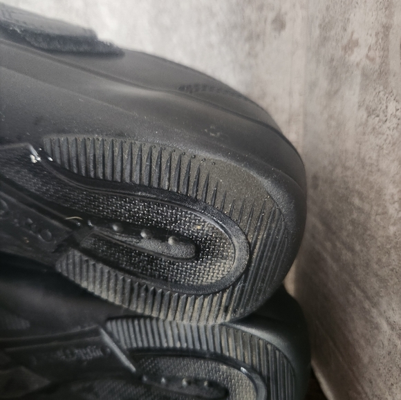 Black Women's Shoes - Picture 9 of 9